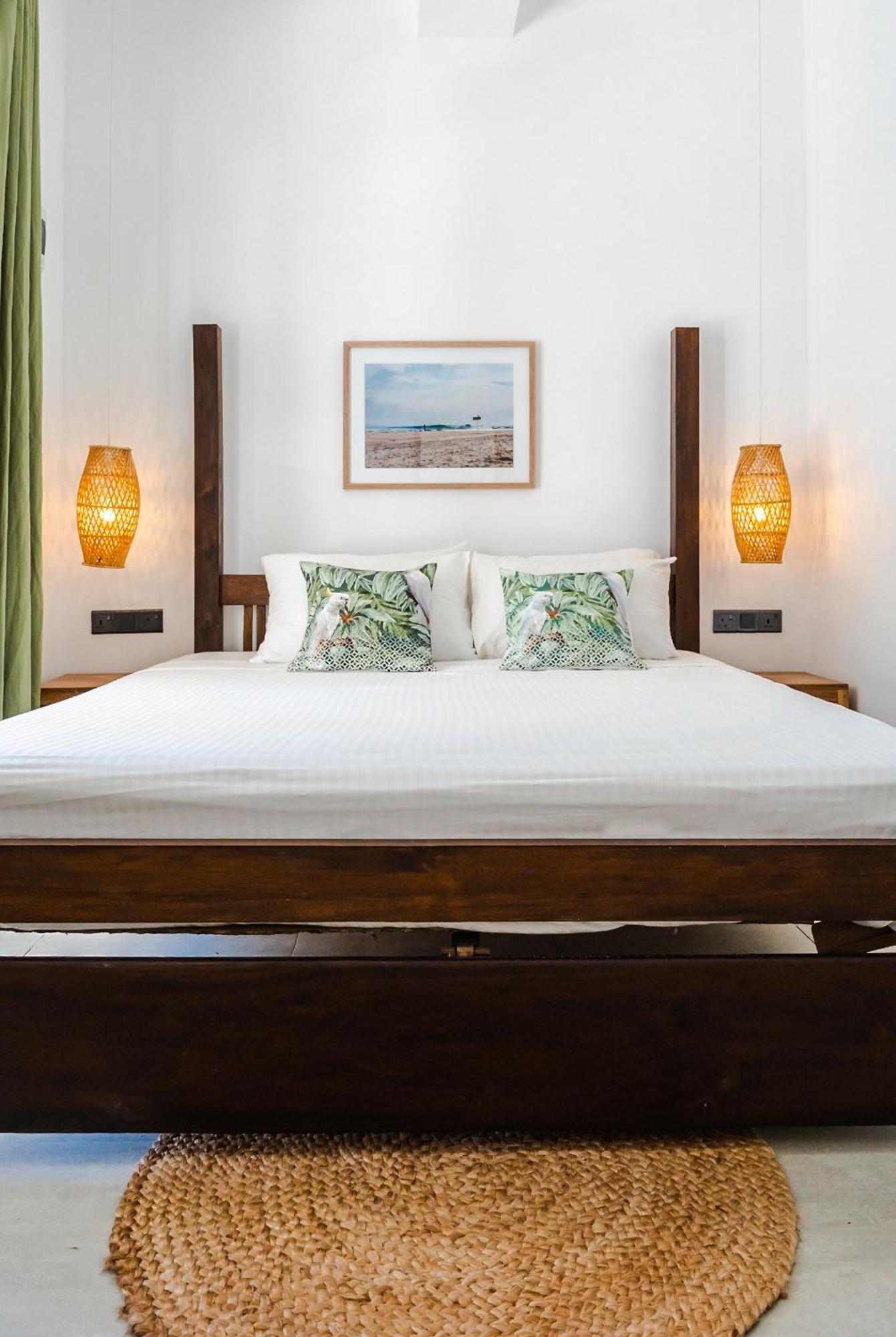 Lucky'S Surf Camp Bed and Breakfast Weligama Buitenkant foto