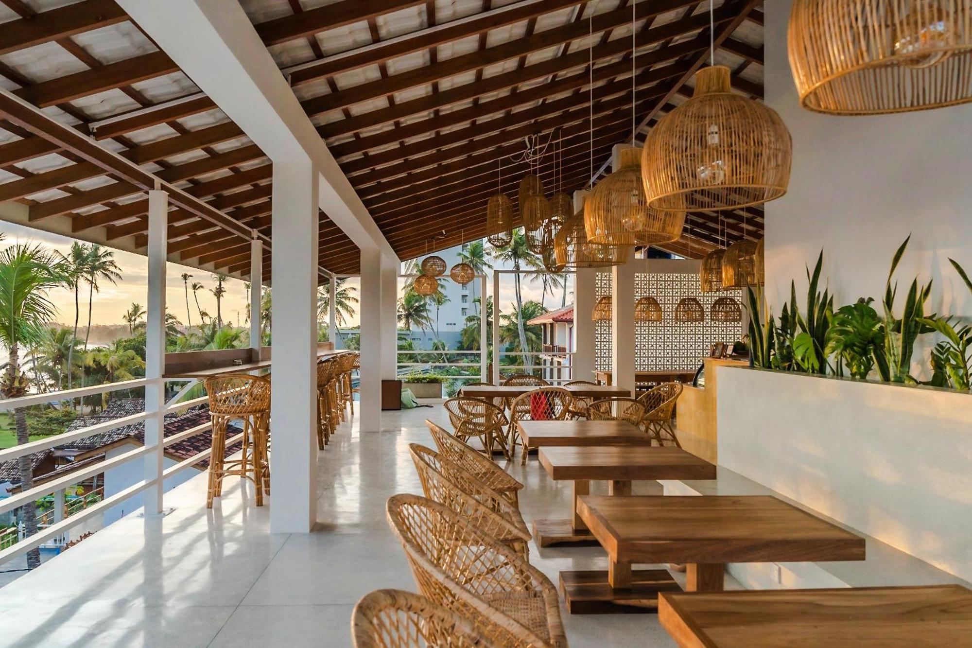 Lucky'S Surf Camp Bed and Breakfast Weligama Buitenkant foto