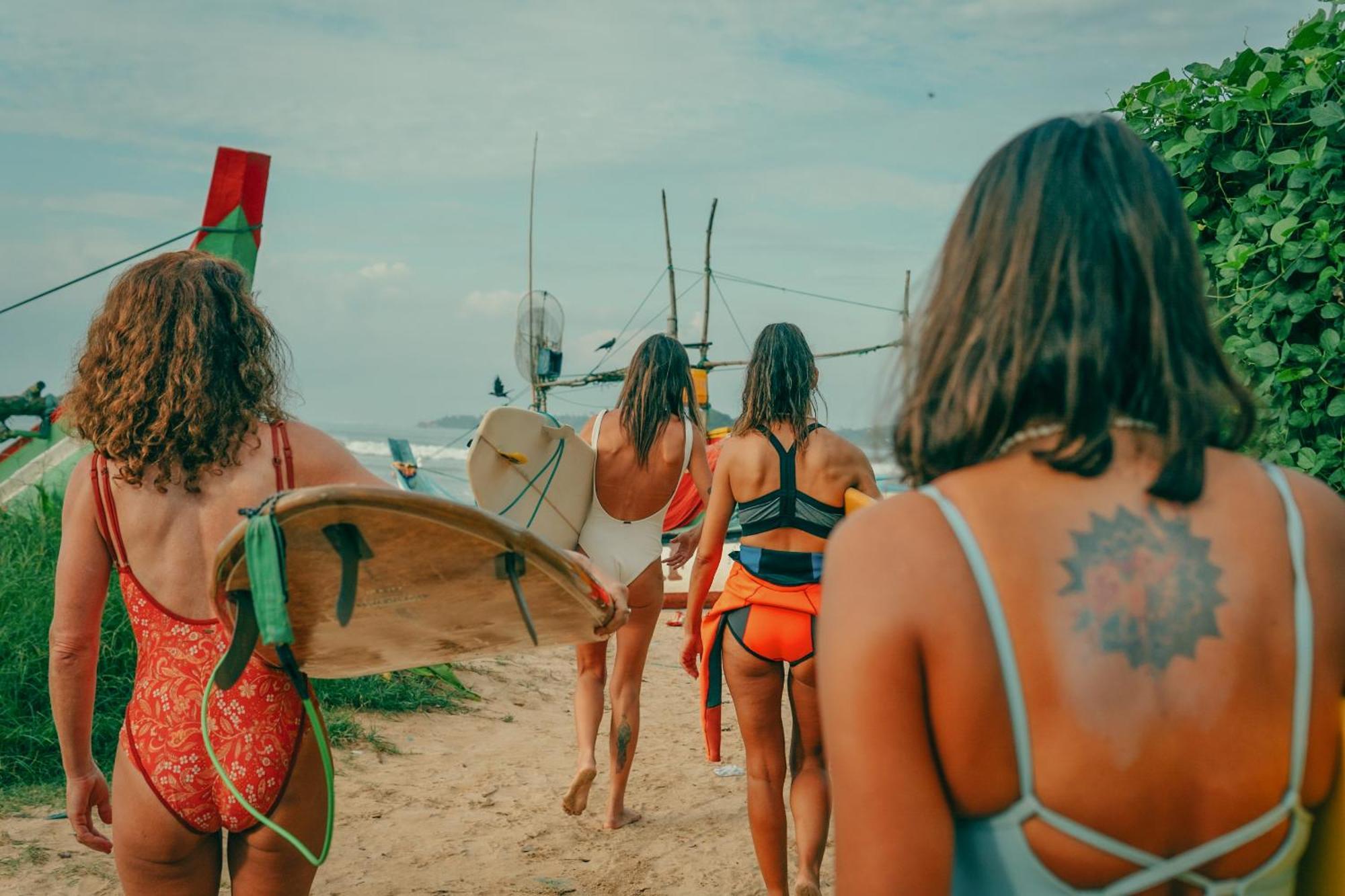 Lucky'S Surf Camp Bed and Breakfast Weligama Buitenkant foto