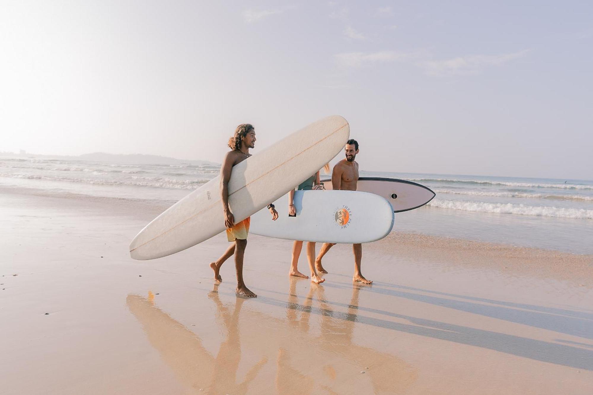 Lucky'S Surf Camp Bed and Breakfast Weligama Buitenkant foto