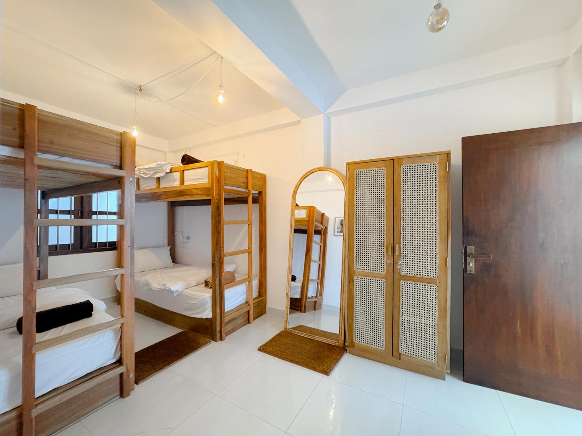 Lucky'S Surf Camp Bed and Breakfast Weligama Buitenkant foto