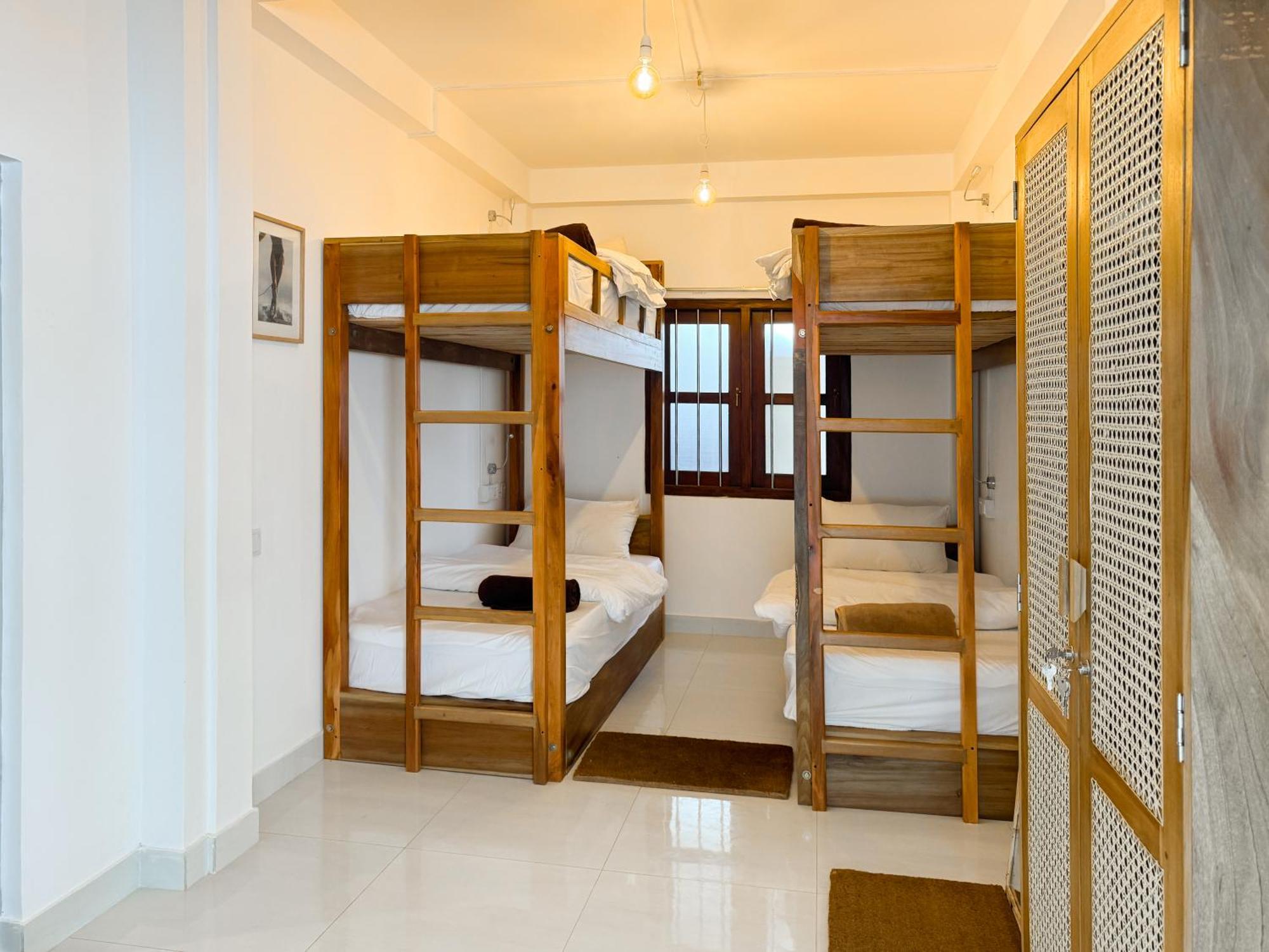 Lucky'S Surf Camp Bed and Breakfast Weligama Buitenkant foto