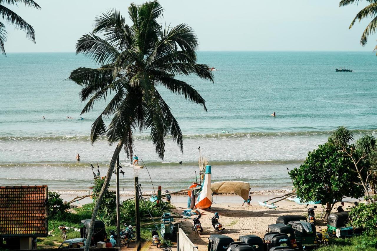 Lucky'S Surf Camp Bed and Breakfast Weligama Buitenkant foto