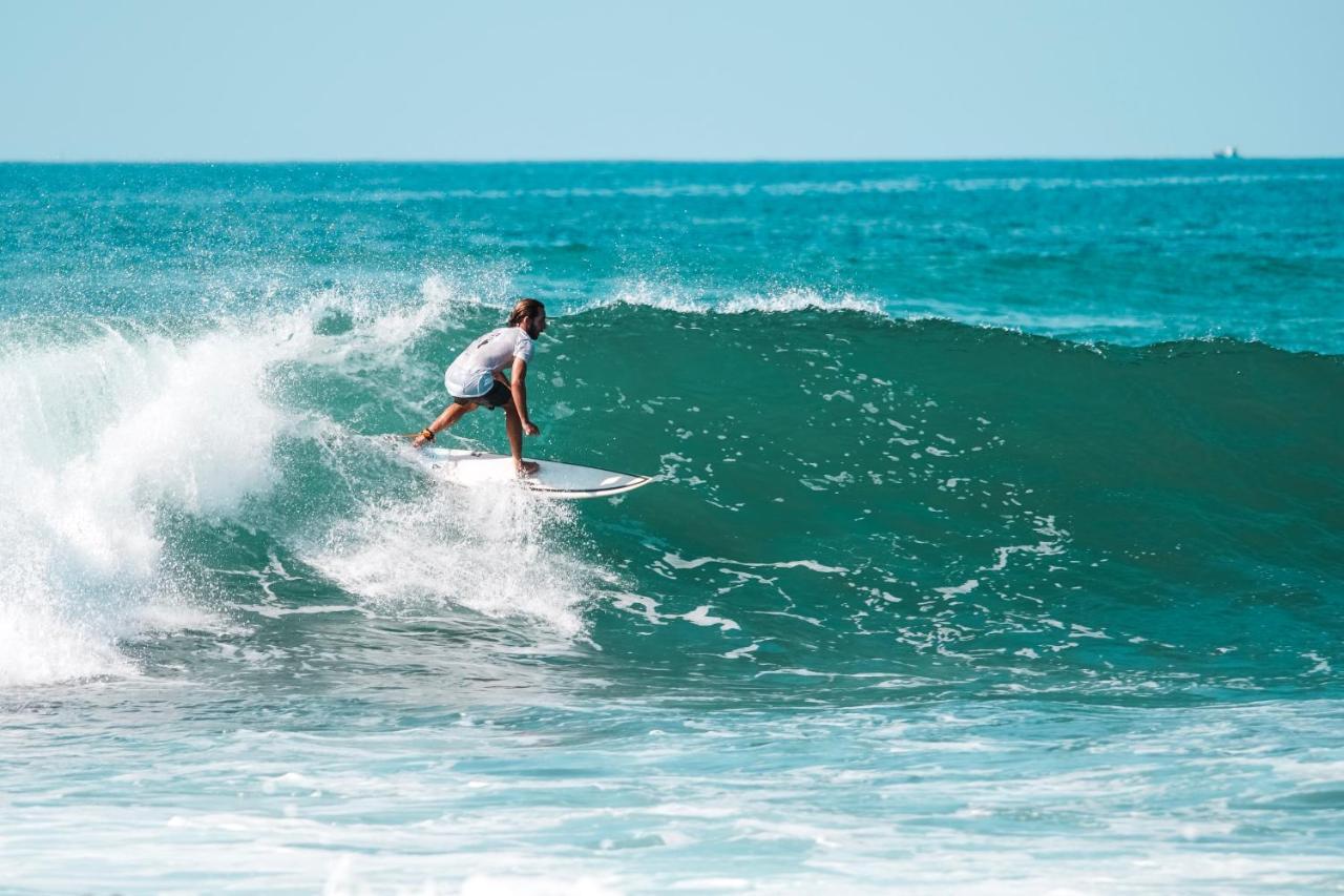 Lucky'S Surf Camp Bed and Breakfast Weligama Buitenkant foto